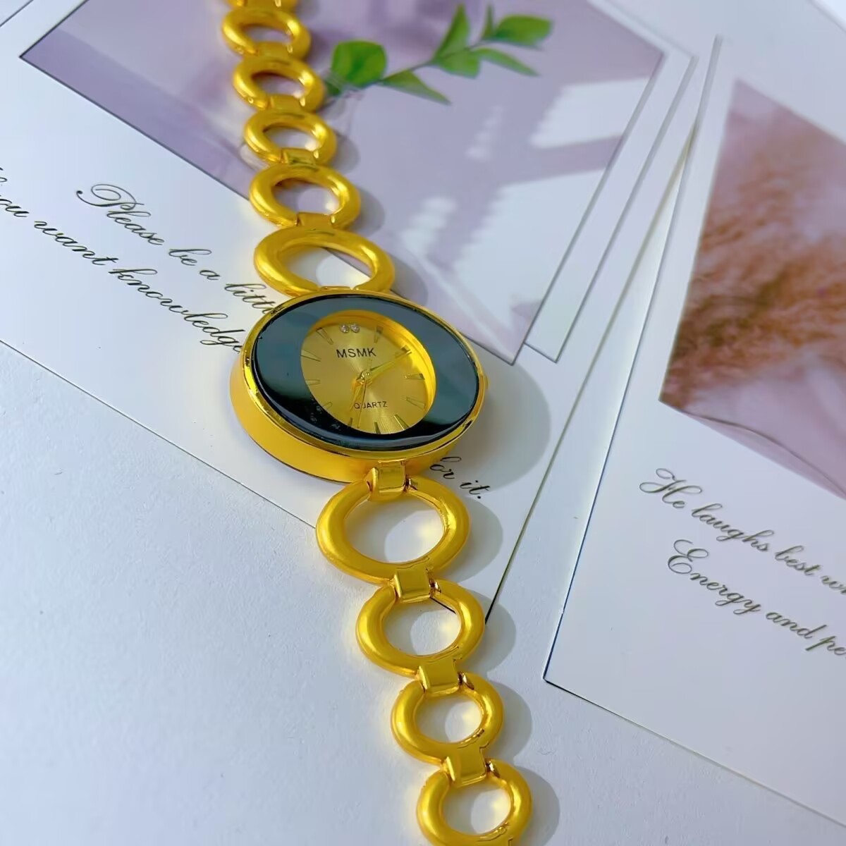 Jewelry Clasp Watches - Montre américaine plaquée or 24 carats,
