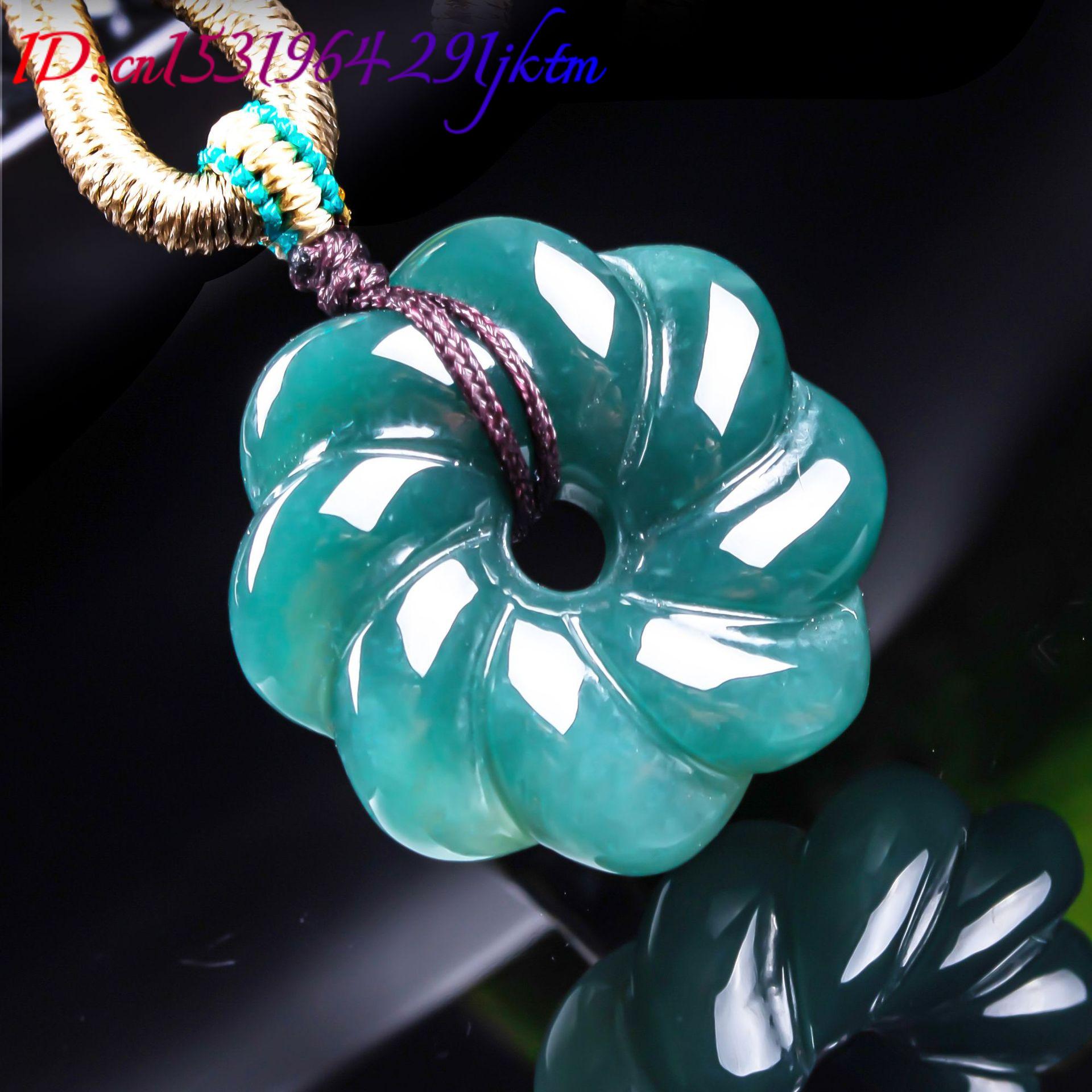 Collier avec pendentif en jade - Jewelry & Watches Store avis et prix
