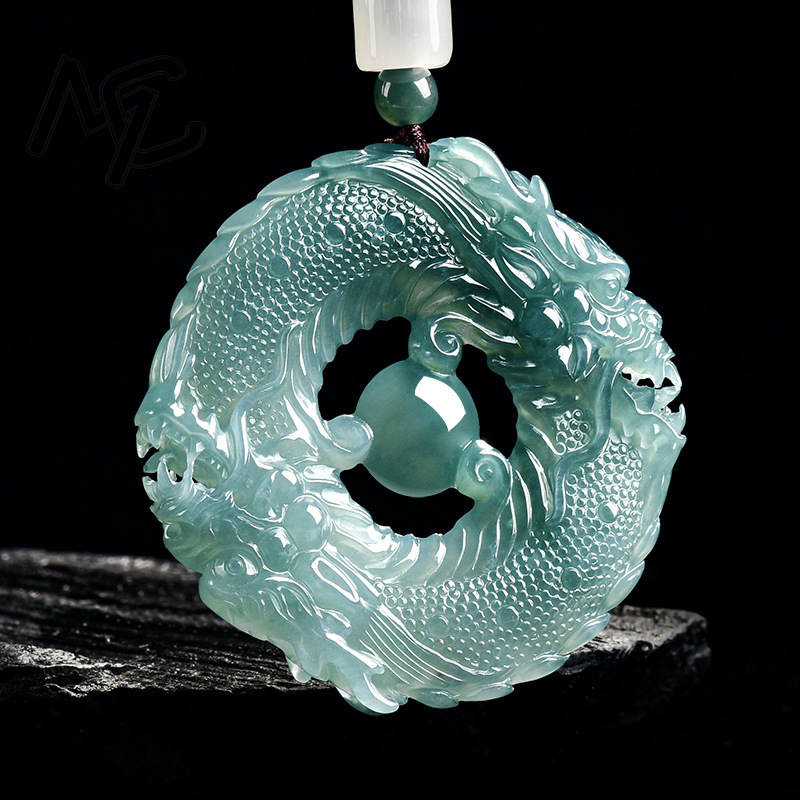 Collier pendentif en jade bleu - Jewelry & Watches Store avis et prix